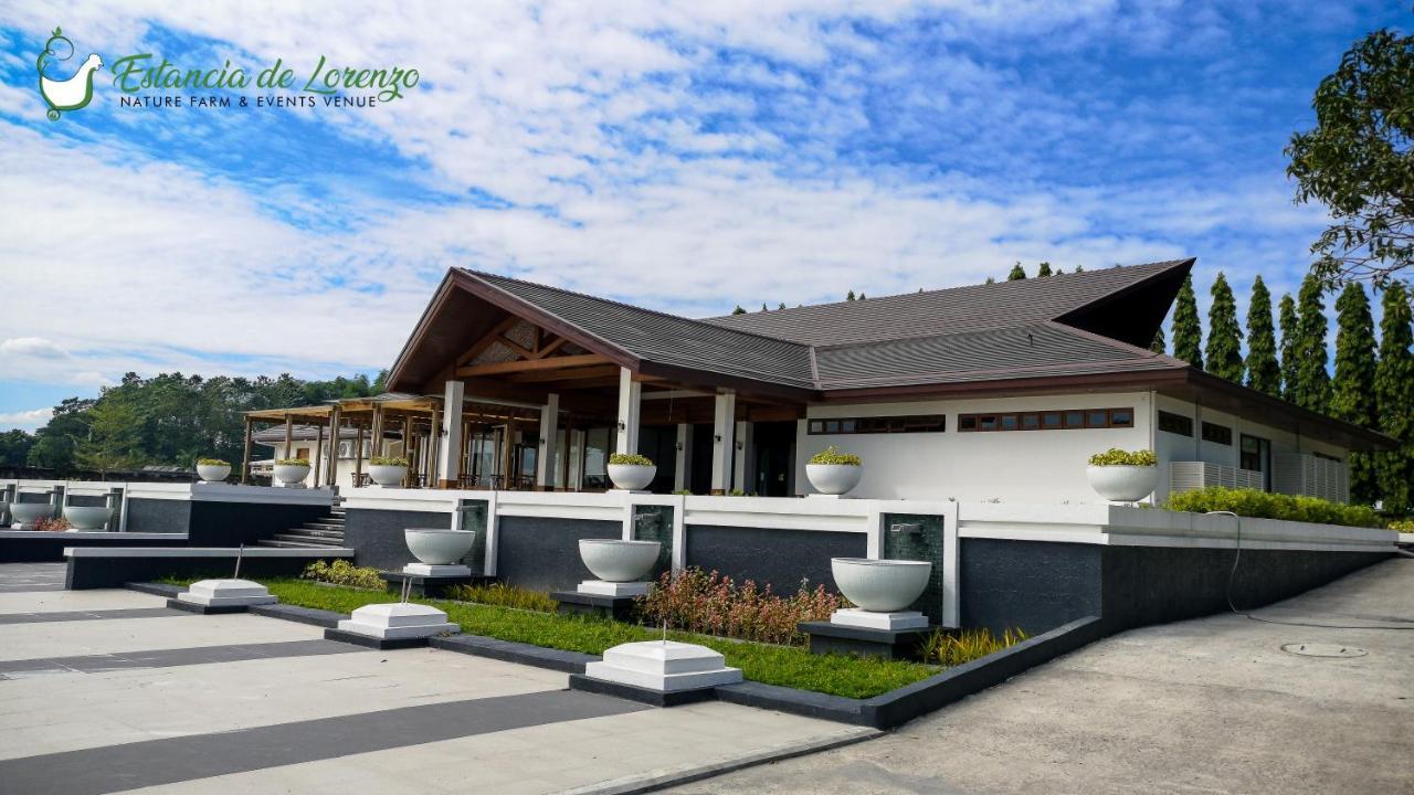 Estancia De Lorenzo Tarlac Exterior foto