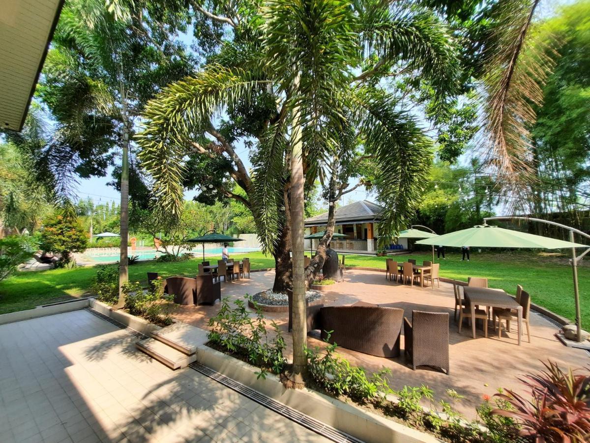 Estancia De Lorenzo Tarlac Exterior foto